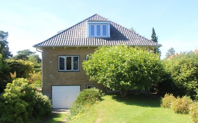 3 værelser og et bad på toppen